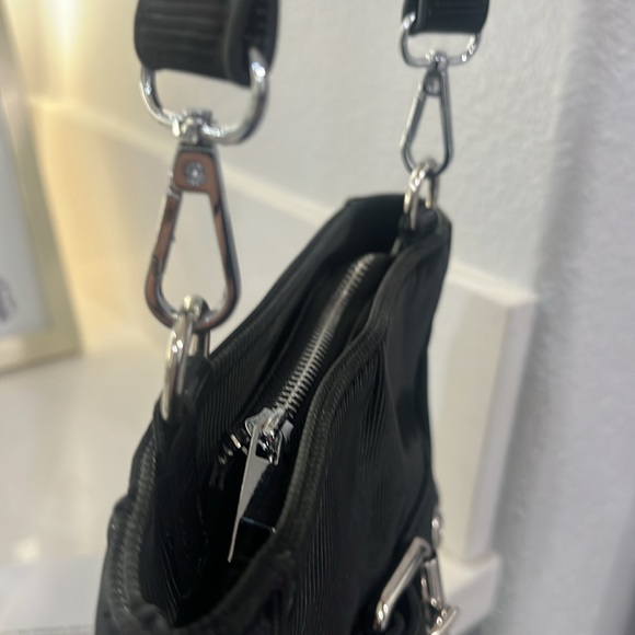 Naz faux bucket shoulder bag made in EGYPT.  Black with silver hardware NWOT - Picture 9 of 14